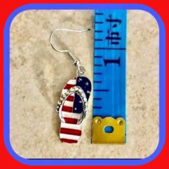New Super Cute Patriotic Flip Flop 🩴 Rhinestone Earrings - Picture 6 of 8
